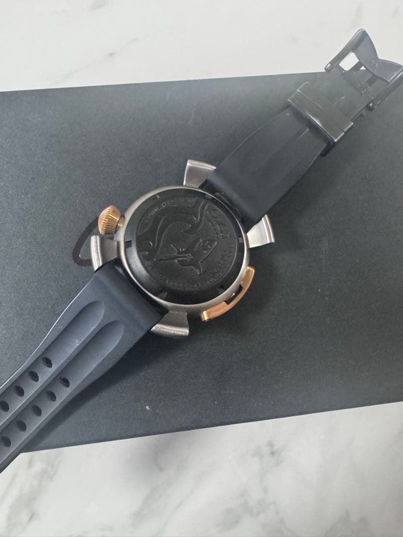 ぷ*ん様 ガガミラノ ダイビング カーボン仕様