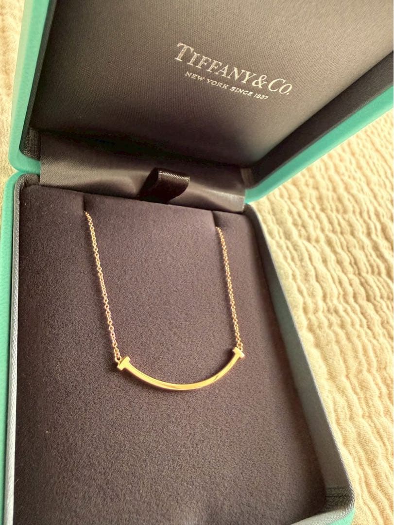 新品未使用 ティファニー スマイル ネックレス YG