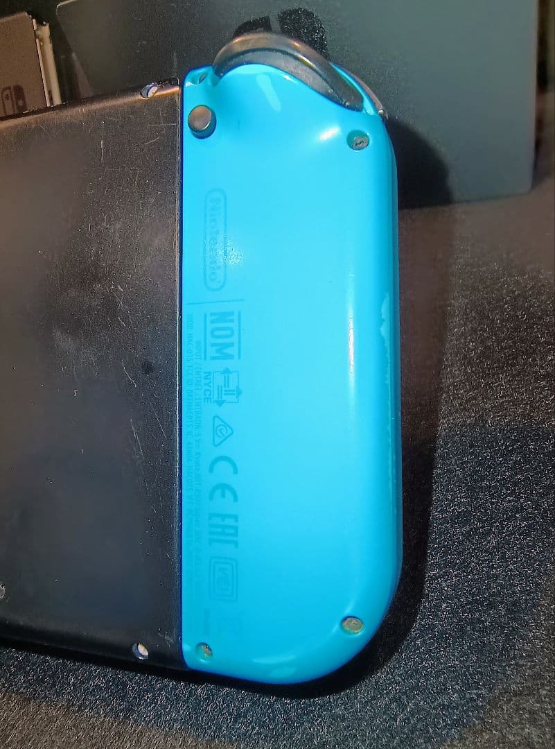 Nintendo Switch 本体一式　スイッチ付属品あり。