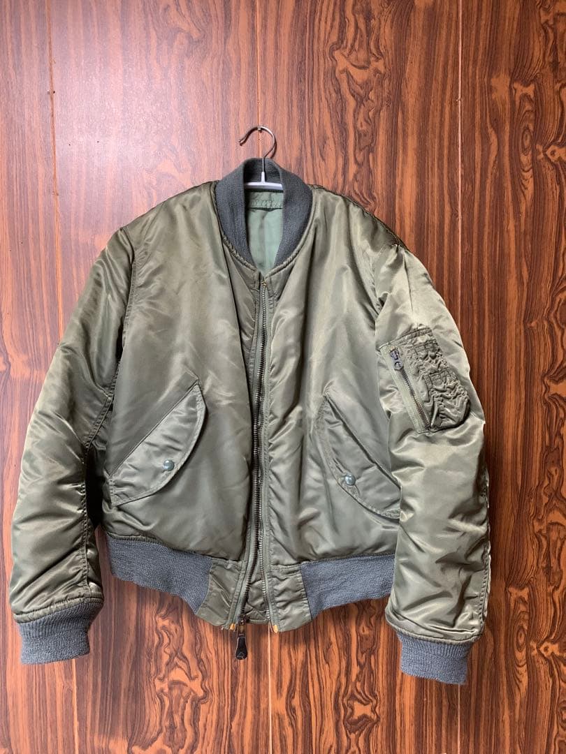 ラベル欠損 リブ穴なし 米軍放出品 MA-1 グランドクルー 米軍実物