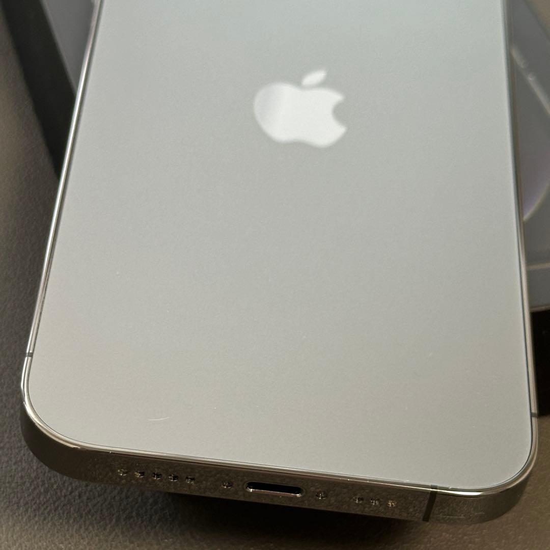 美品 Apple iPhone 12 Pro 256GB RIMOWAケース