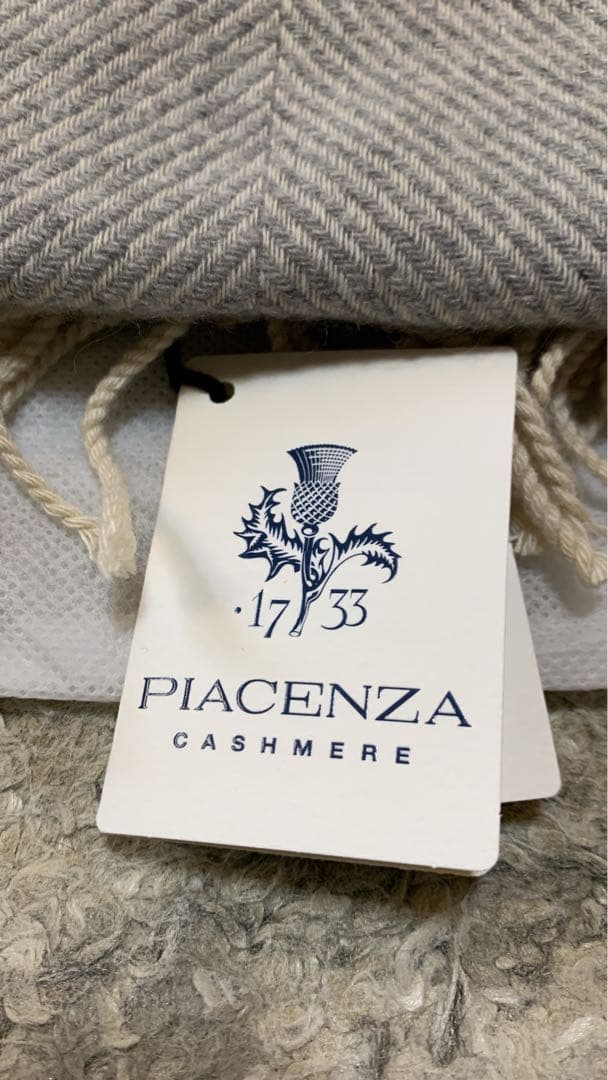 Piacenza 最高級カシミアマフラー　ストール