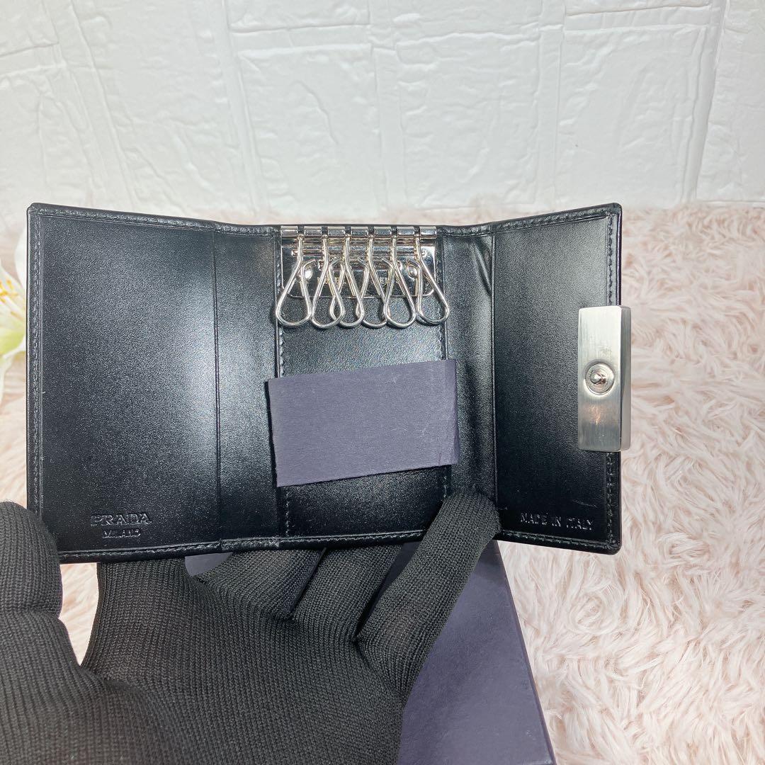 未使用級 PRADA キーケース 6連 ブラック 即日発送 安心取引