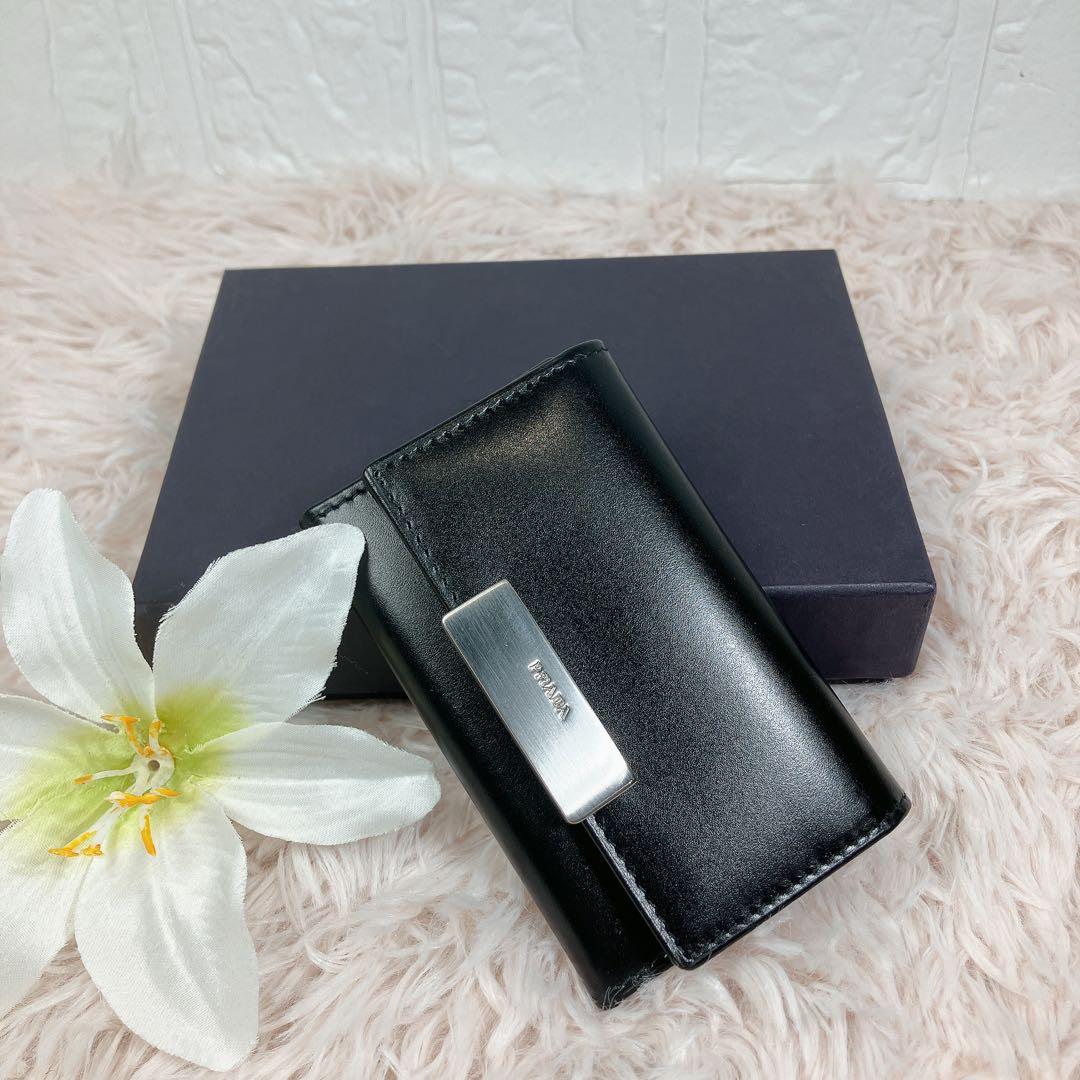 未使用級 PRADA キーケース 6連 ブラック 即日発送 安心取引