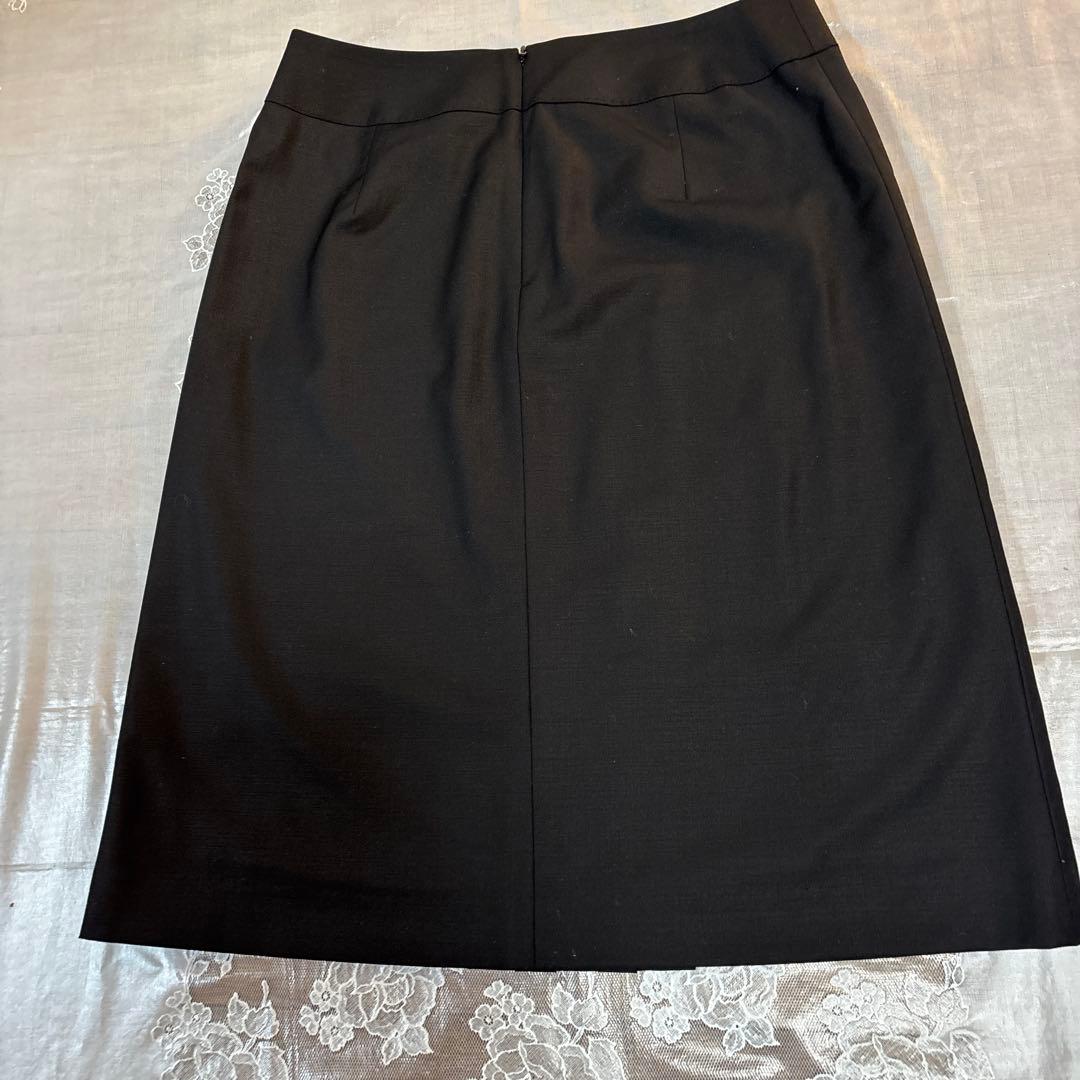 [美品]23区 スーツ黒 大きいサイズ size44 (中写真必見下さい)