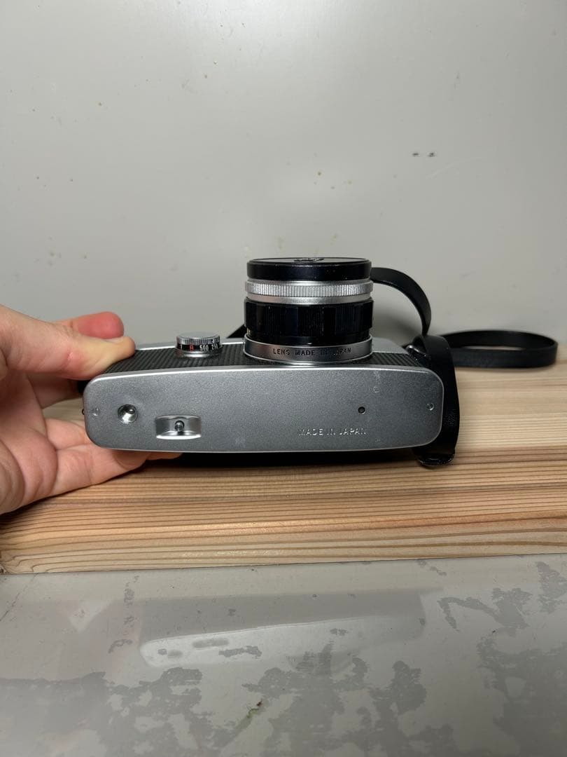 Olympus PEN F ハーフフィルムカメラ【難あり】