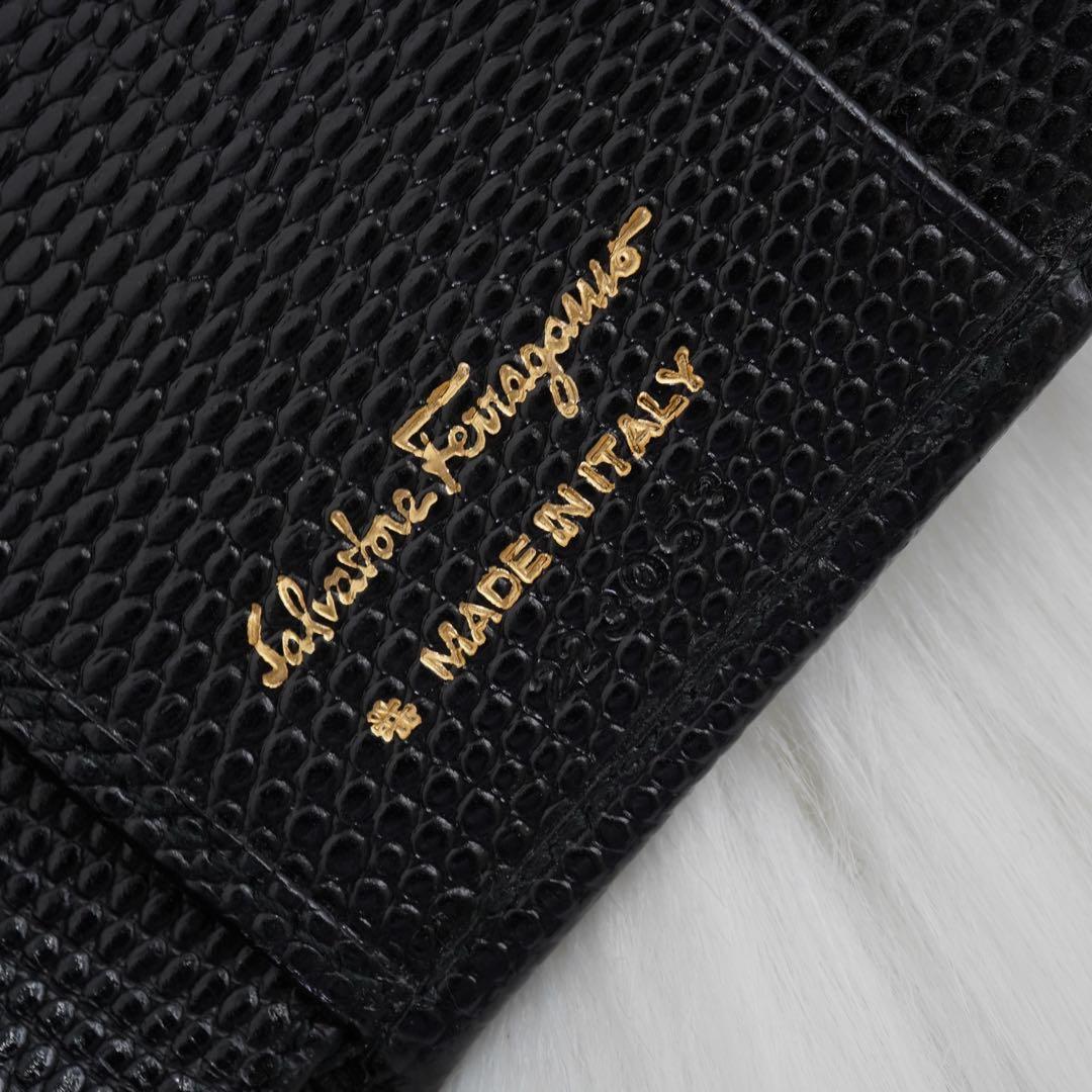 未使用展示品　Salvatore Ferragamo 二つ折り財布　ヴァラリボン
