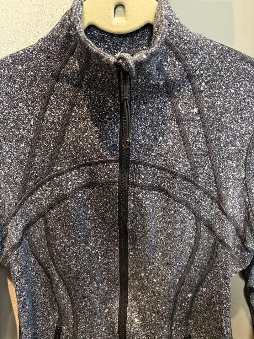 【レア美品】ルルレモン　difine ジャケットサイズ6