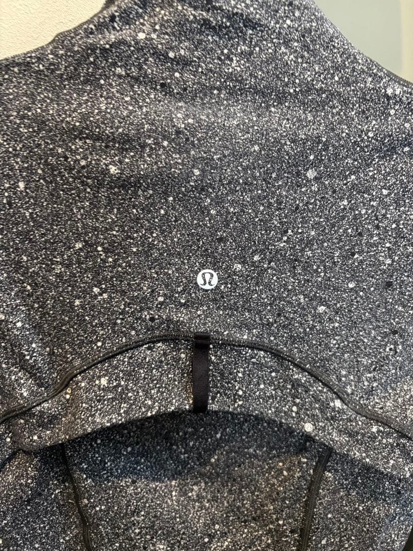 【レア美品】ルルレモン　difine ジャケットサイズ6