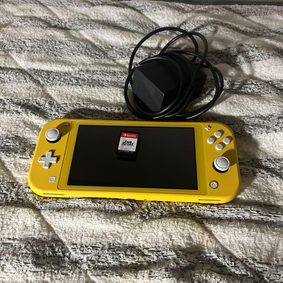 Switch Lite イエロー ＆スマブラスペシャル、充電器付き