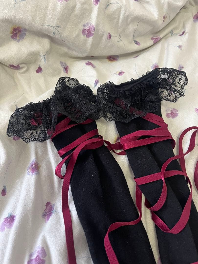 Moi-même-Moitié オーバーニー