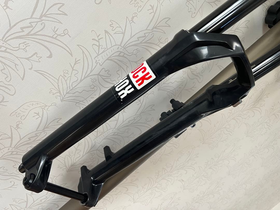 ROCKSHOX BOXXER Select 29インチ180mmストローク