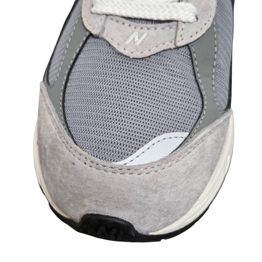 みにおんず様 ニューバランス スニーカー GORE-TEX M2002RXJ