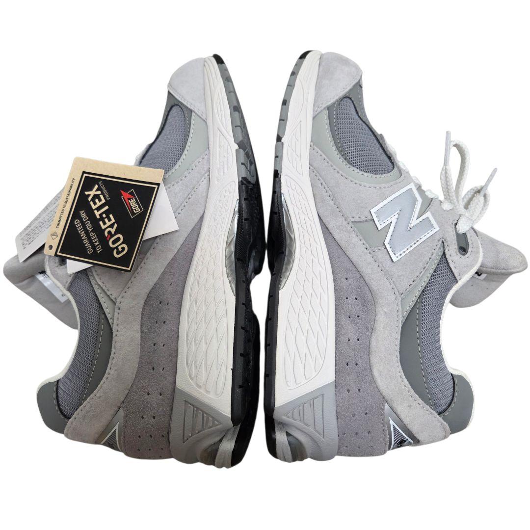 みにおんず様 ニューバランス スニーカー GORE-TEX M2002RXJ