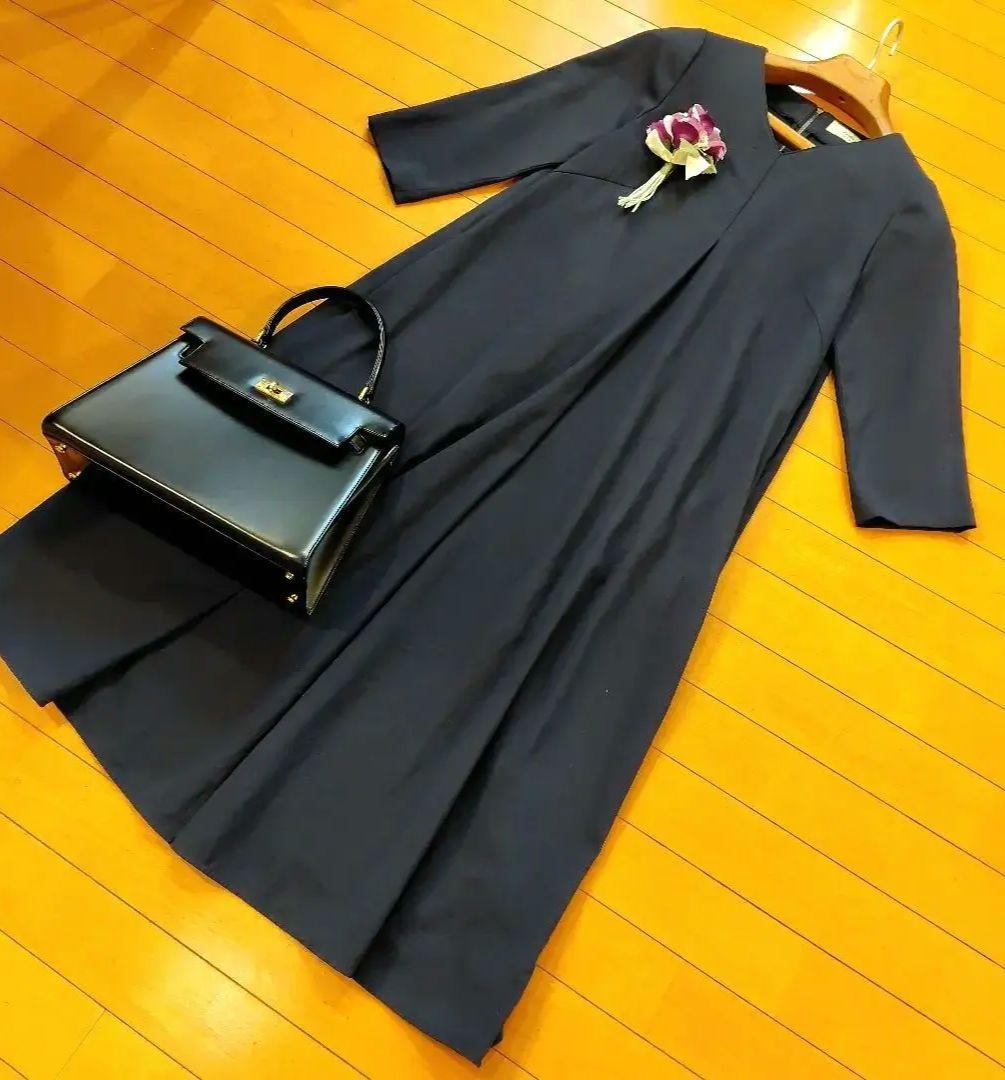 真*君様 レリアン 近年モデルネイビー Vネック Aライン ワンピース 七分袖9