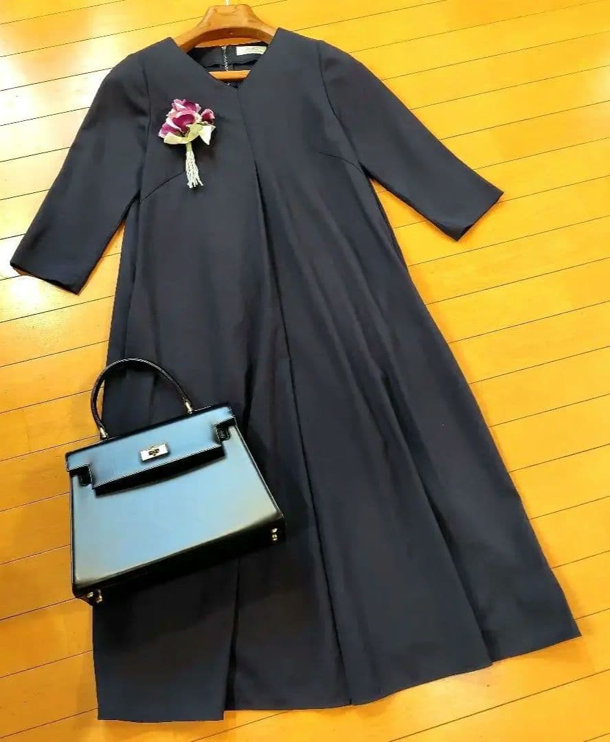 真*君様 レリアン 近年モデルネイビー Vネック Aライン ワンピース 七分袖9