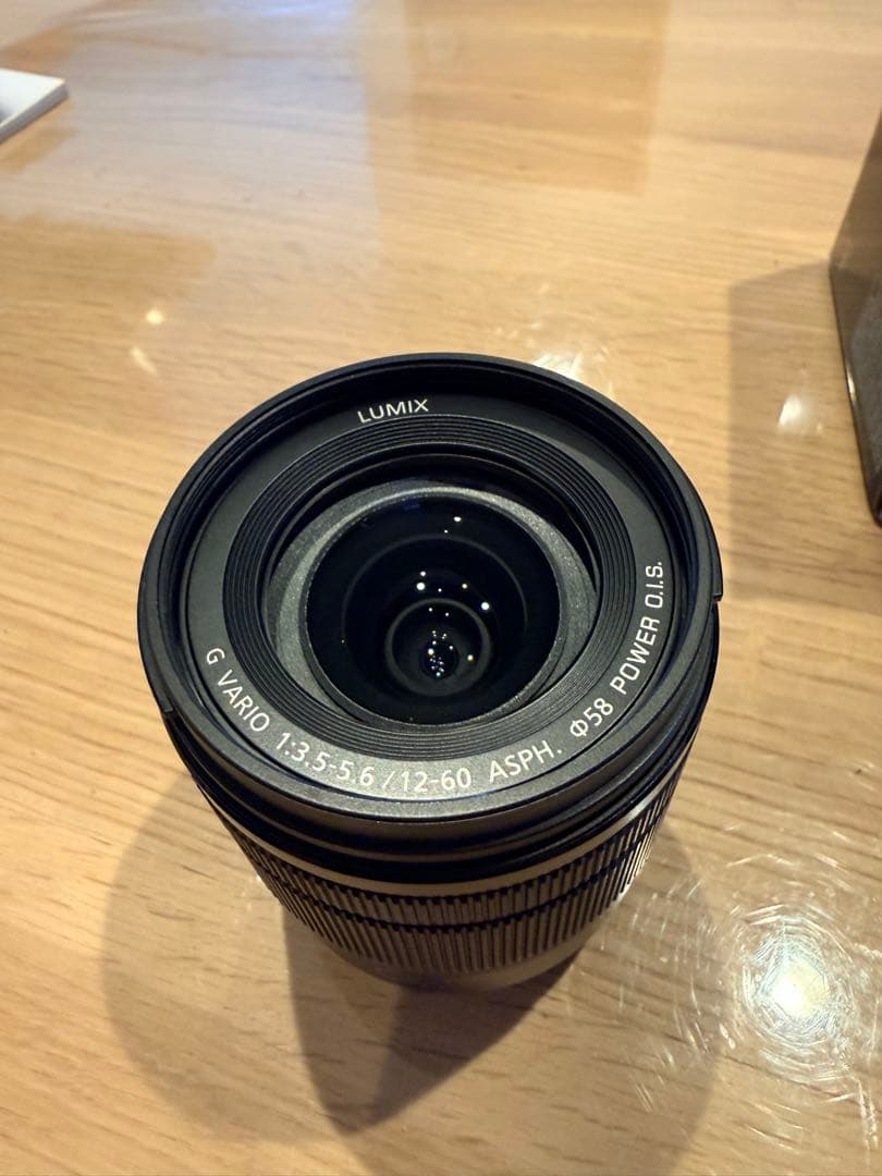LUMIX 12-60mm F3.5-5.6 ASPH. ズームレンズ