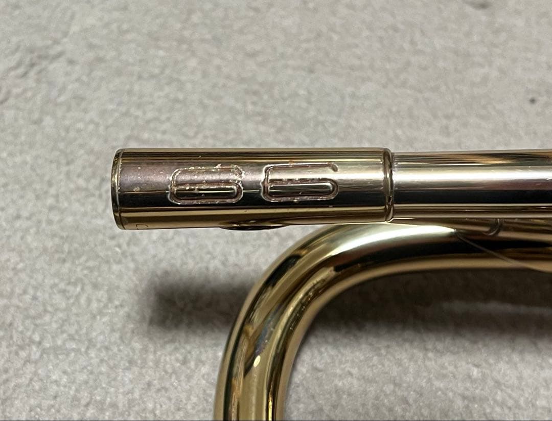 B♭トランペット Selmer Radial 66