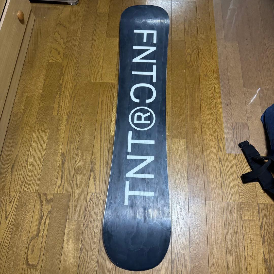 FNTC TNTR TNT-R 板 グラトダブルキャンバー 147cm 147