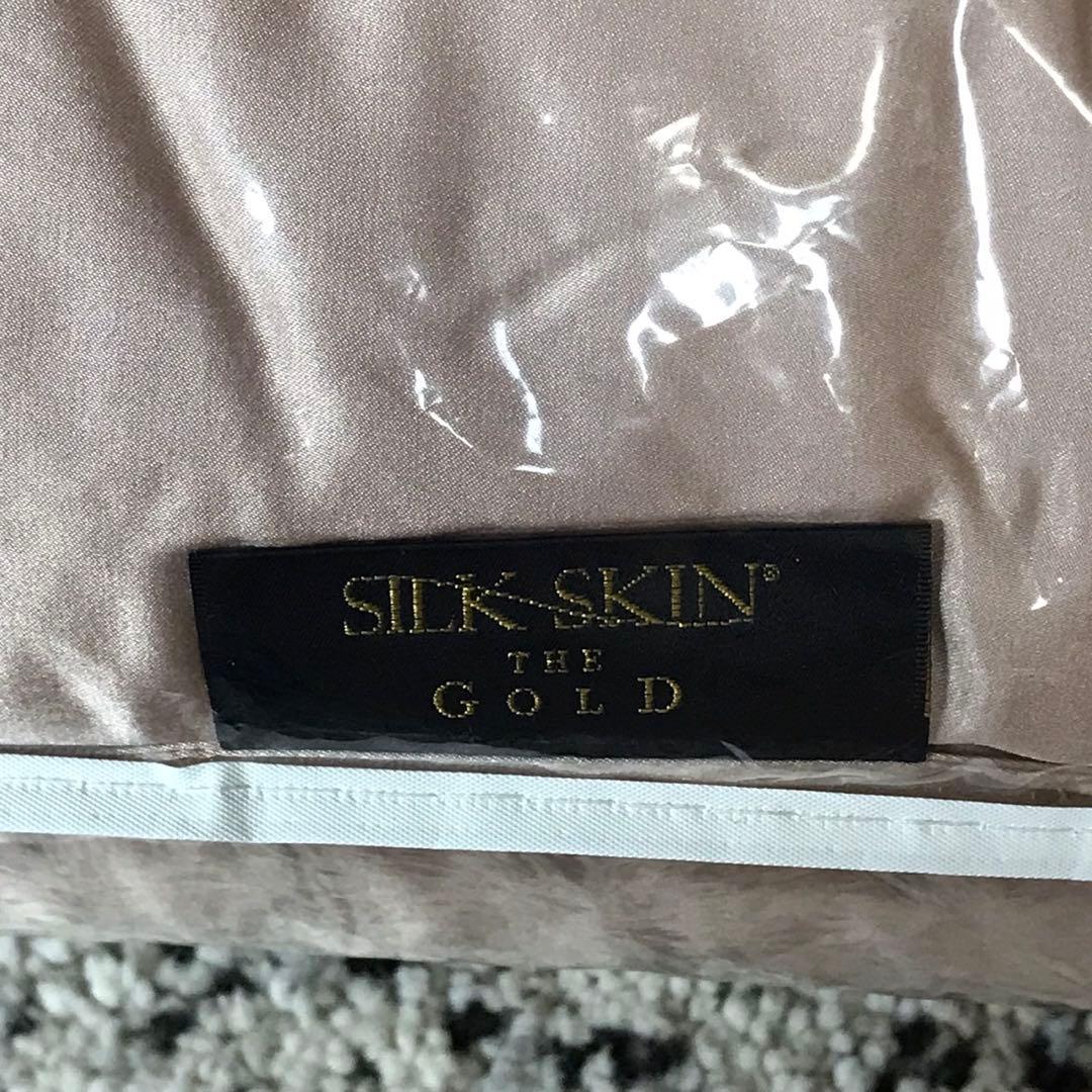 ロ*ズ様 《未使用》快眠博士　SILK SKIN THE GOLD 肌掛けふとん