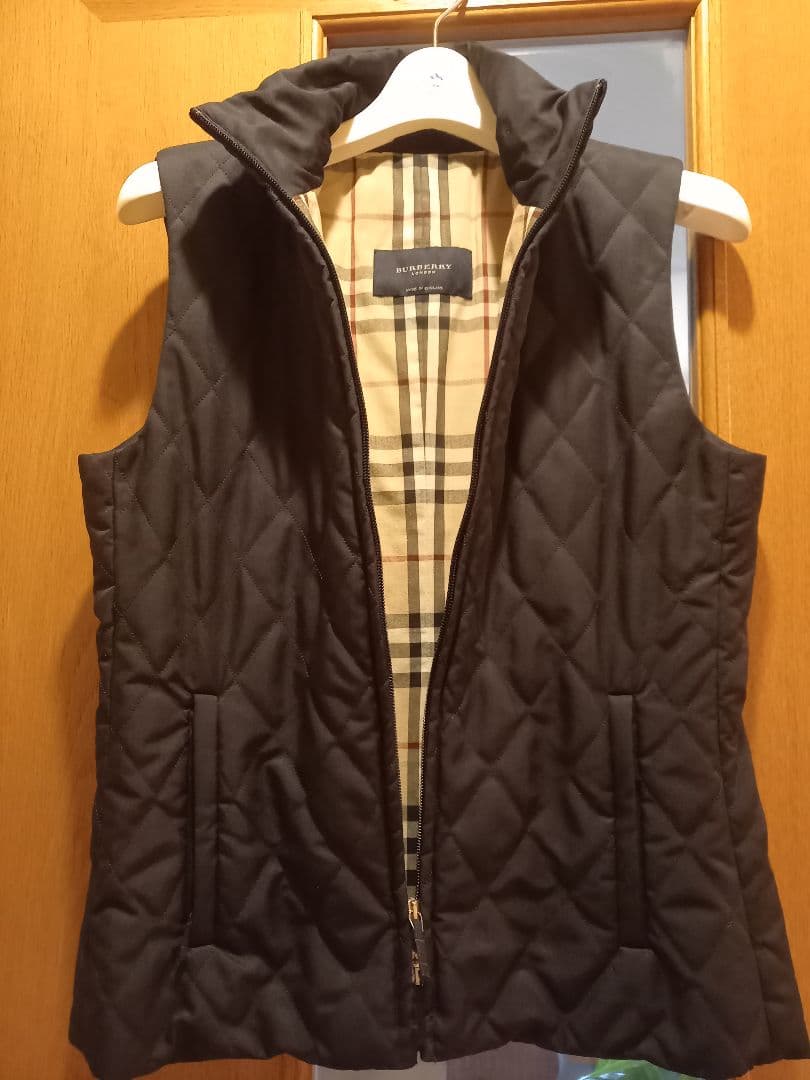 バーバリー　イギリス製　キルティングジレ　ダークネイビー