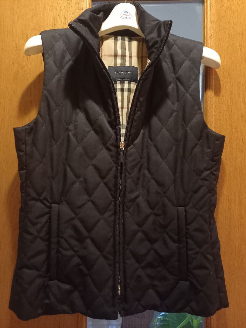 バーバリー　イギリス製　キルティングジレ　ダークネイビー