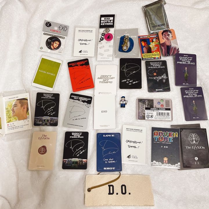 週末値下げ 希少品 EXO ギョンス 公式トレカセット＆公式グッズセット