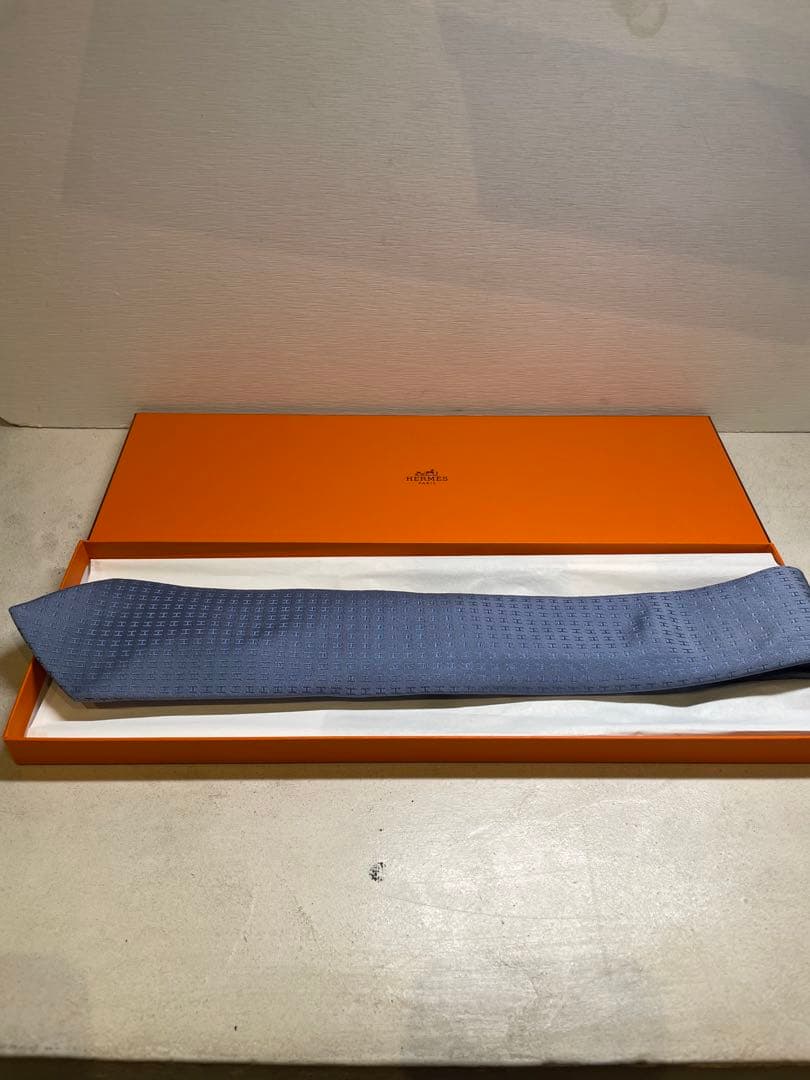 【極美品】HERMES ブルー系　テクスチャー H総柄ネクタイ　成人式向け
