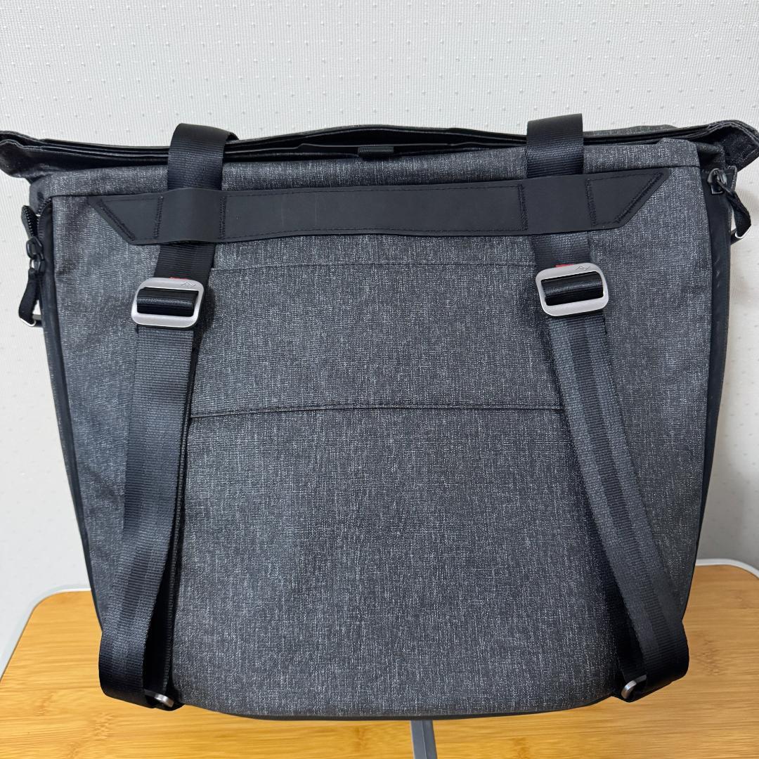 peak design everyday tote 20 L ダークグレー