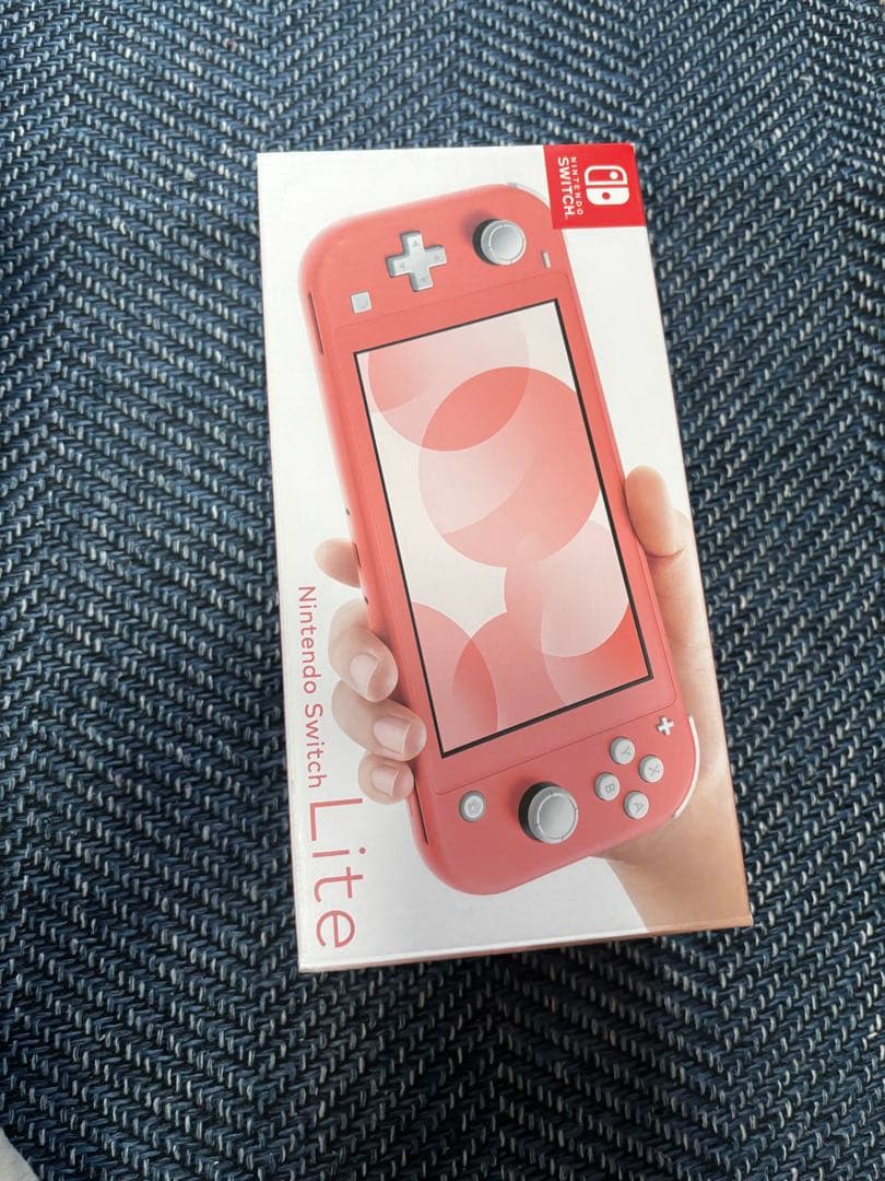 【まおちん】Nintendo Switch lightコーラル