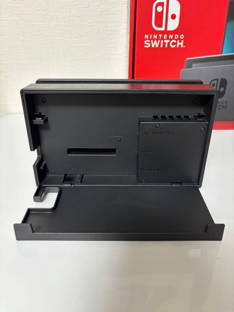 任天堂　Nintendo Switch スイッチ　本体　グレー　HAC-001