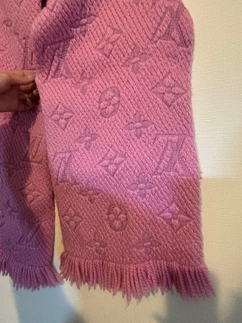 ルイ・ヴィトン ピンク マフラー フリンジ付き