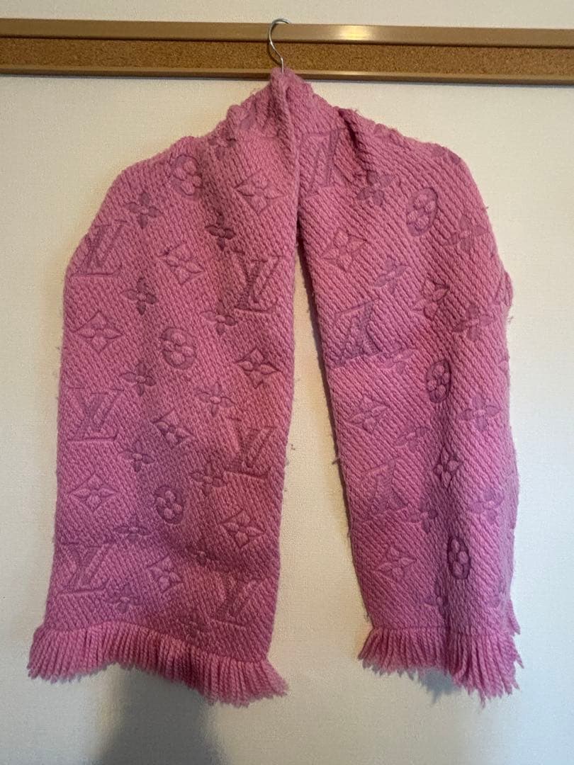 ルイ・ヴィトン ピンク マフラー フリンジ付き
