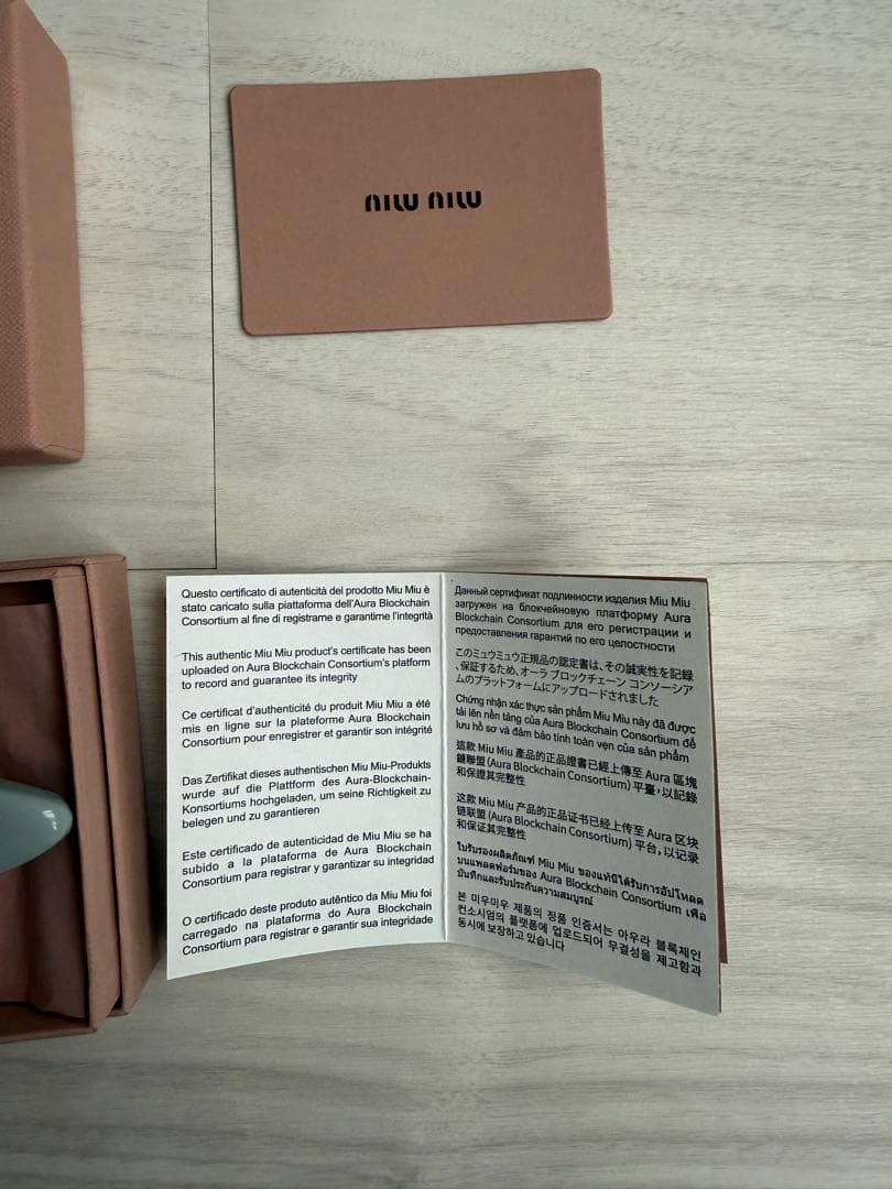 miumiu 正規品　ヘアピン