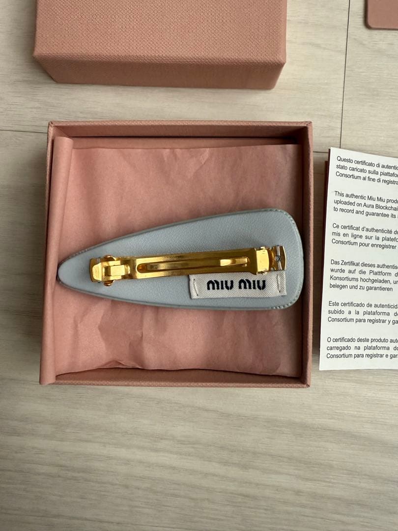 miumiu 正規品　ヘアピン