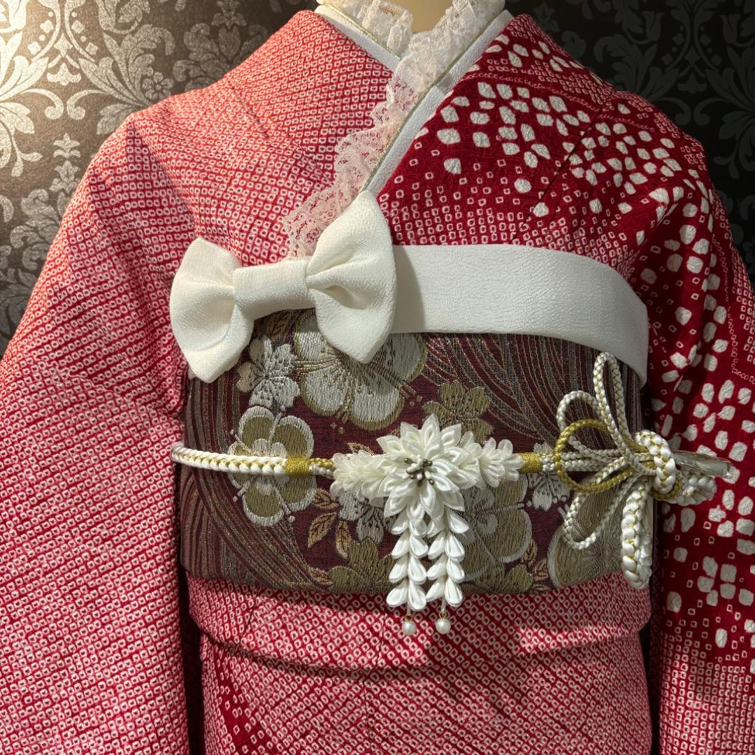 美品　総絞り　手絞り　金駒刺繍　花模様　逸品　振袖　フルセット 振り袖