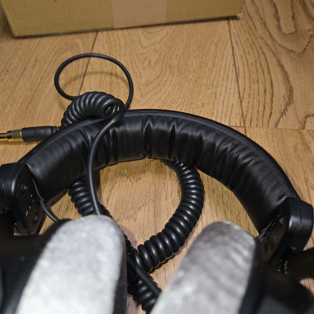 beyerdynamic DT 990 PRO ヘッドフォン