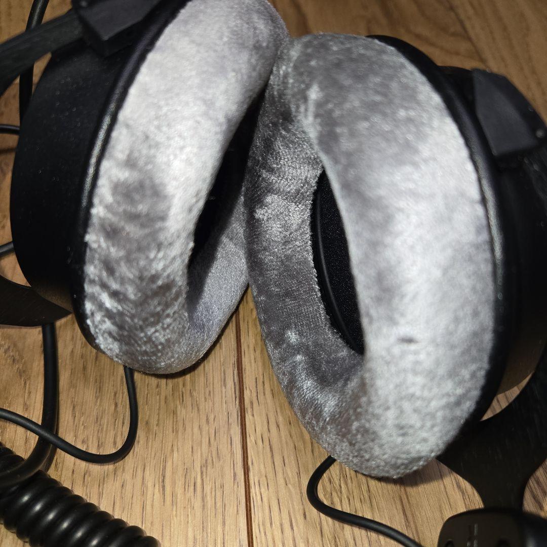 beyerdynamic DT 990 PRO ヘッドフォン