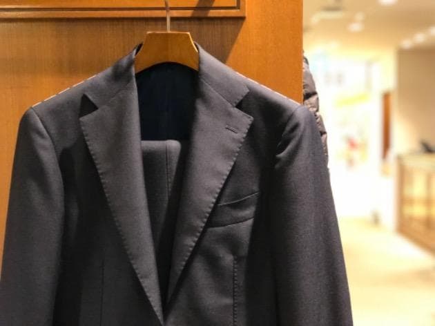 【美品】BRILLA per il gusto　スーツ　セットアップ　ネイビー