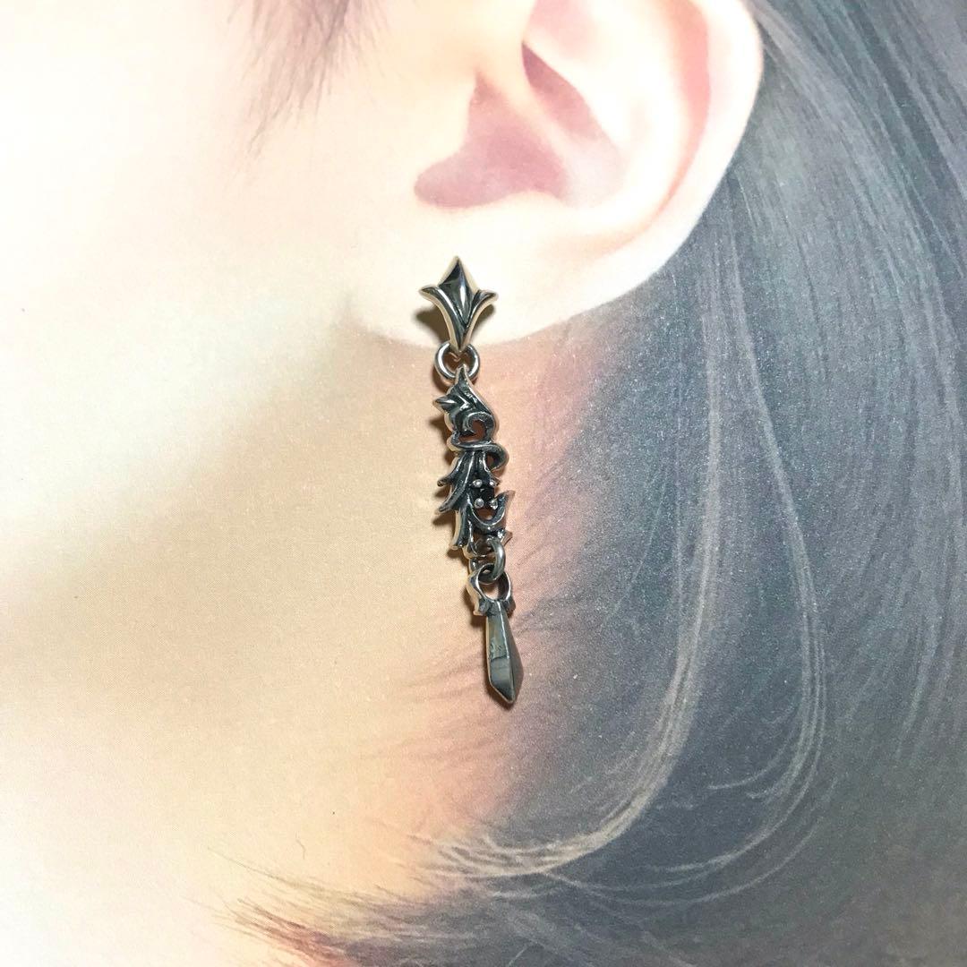 シルバー925 ピアス　ユニセックス　片耳　ゆらゆら　インパクト　タトゥー　紋様