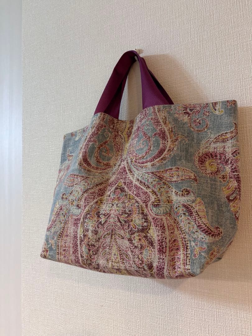 嘉門工藝　ペイズリートートバック 27,500円（税込）　婦人画報