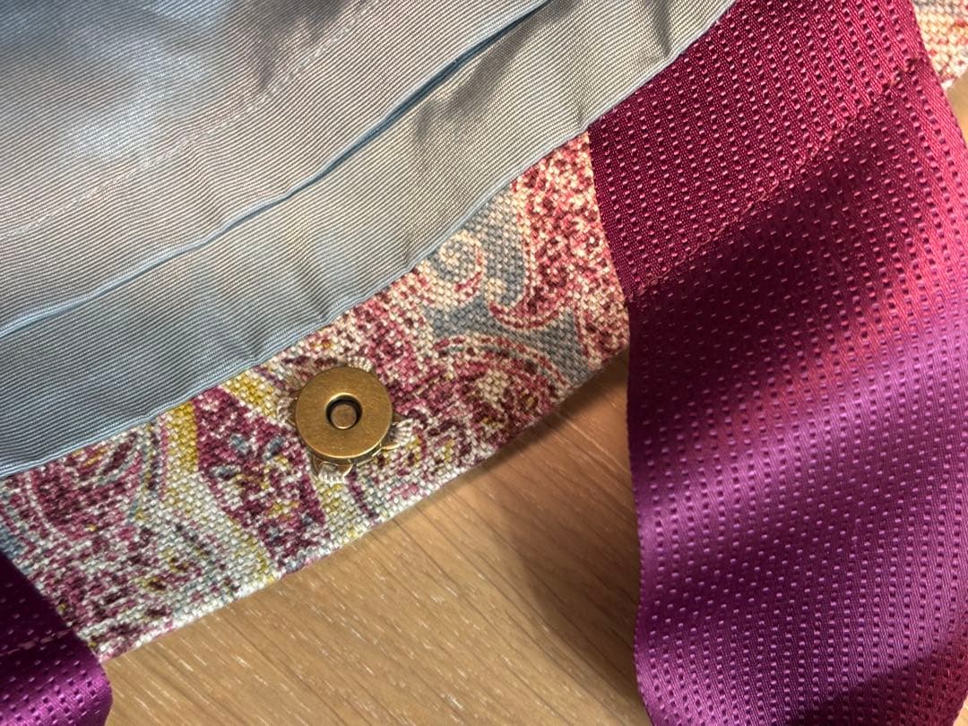 嘉門工藝　ペイズリートートバック 27,500円（税込）　婦人画報