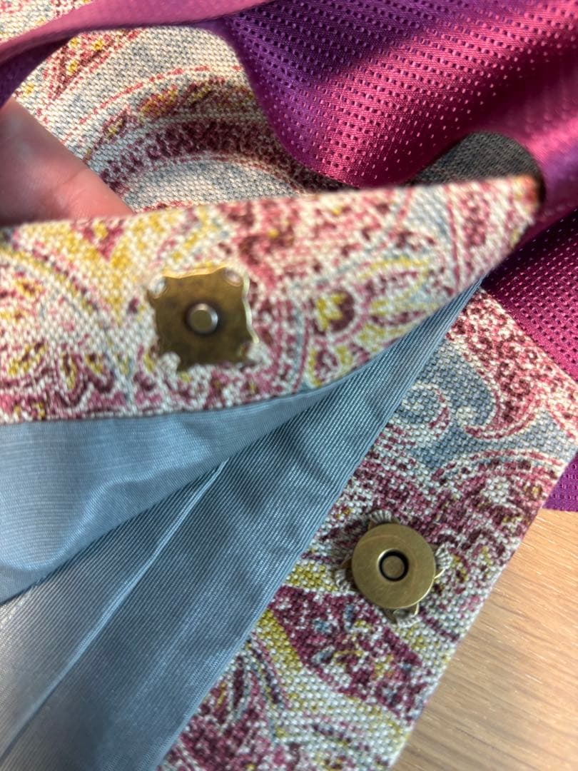 嘉門工藝　ペイズリートートバック 27,500円（税込）　婦人画報