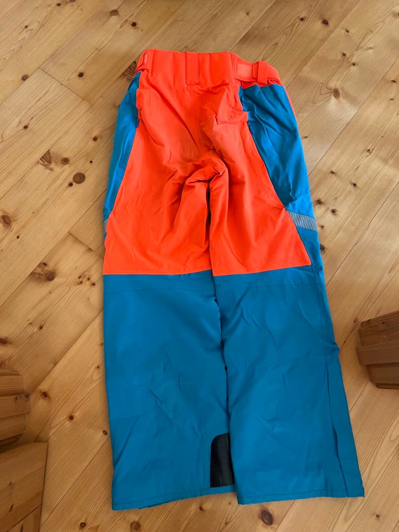 オンヨネ　スキーウェア