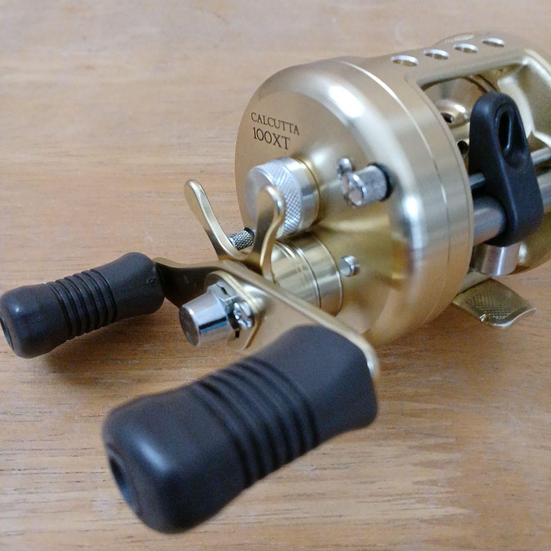 SHIMANO CALCUTTA 100XT ベイトリール　ゴールド　シマノ