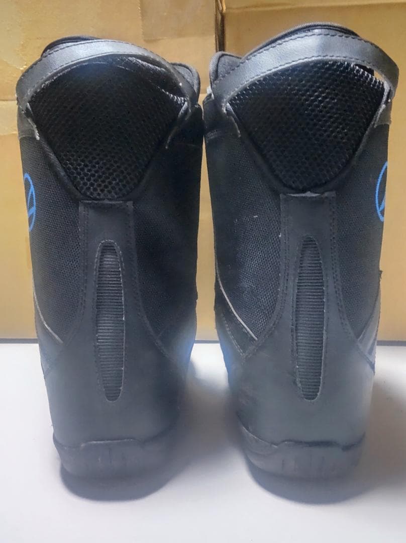 中古美品）lastartsスノーボードブーツ 23.5 ダイヤル型紐結びいらず