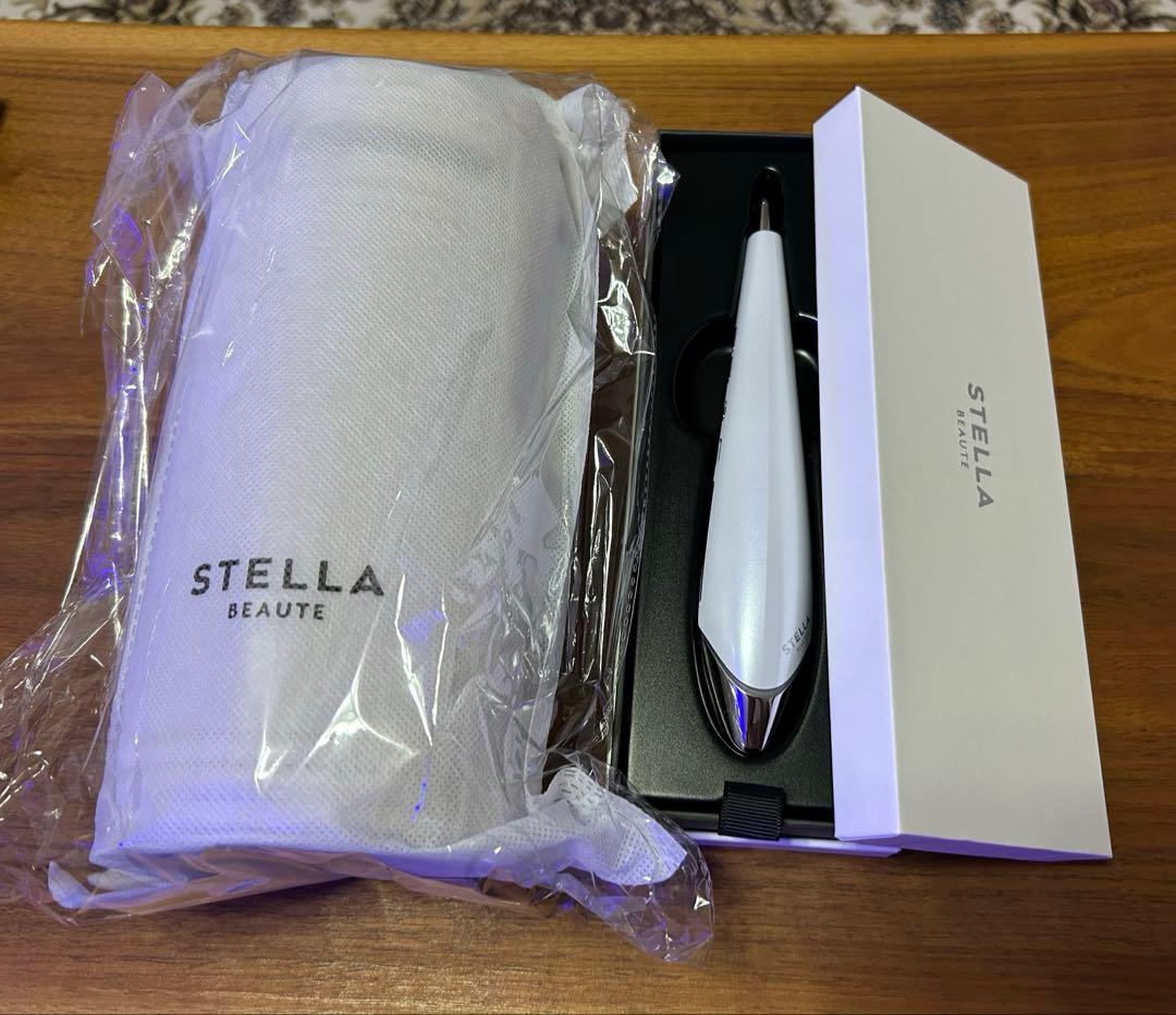 STELLA BEAUTE ビューティフェイススティック2.0 ホワイト　美品