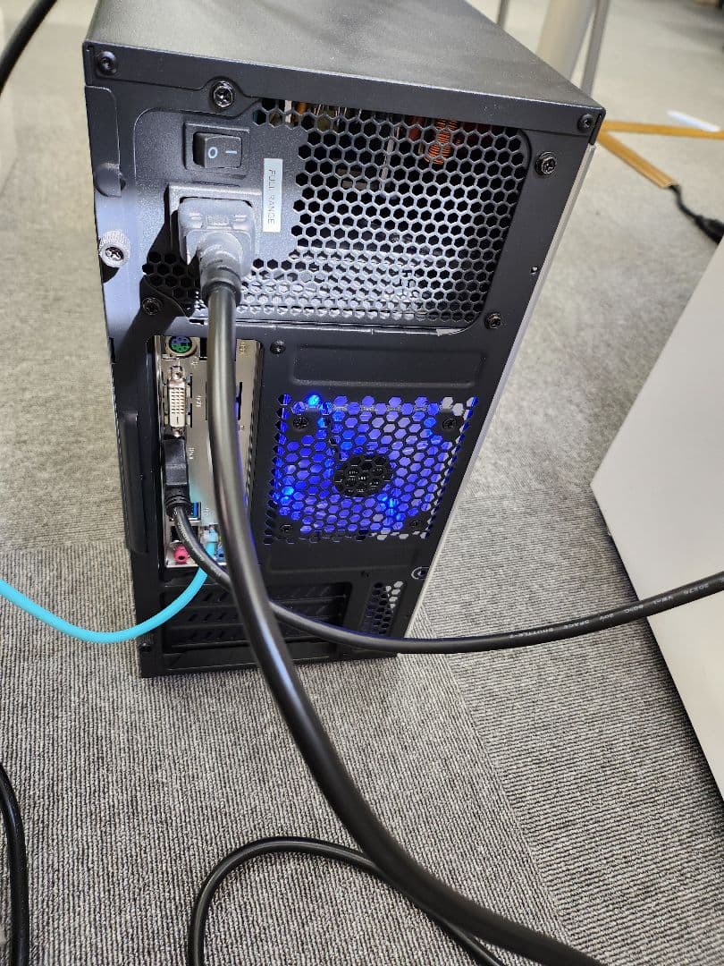 タワー型デスクトップPC win11 passmark 13210