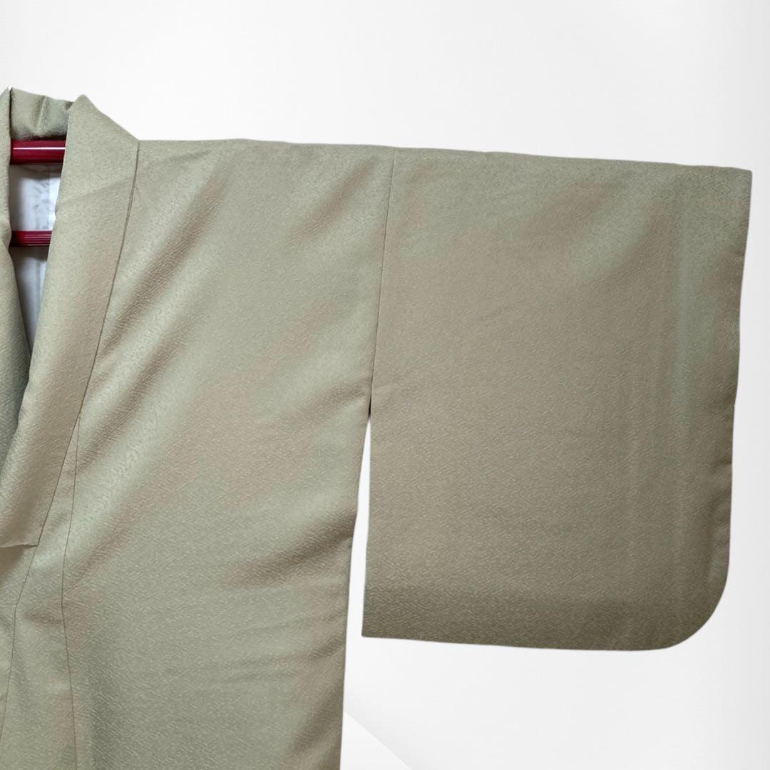 【美品✨】東レシルック　さんび　洗える着物　熊谷好博子　色無地　灰みの黄緑色P6