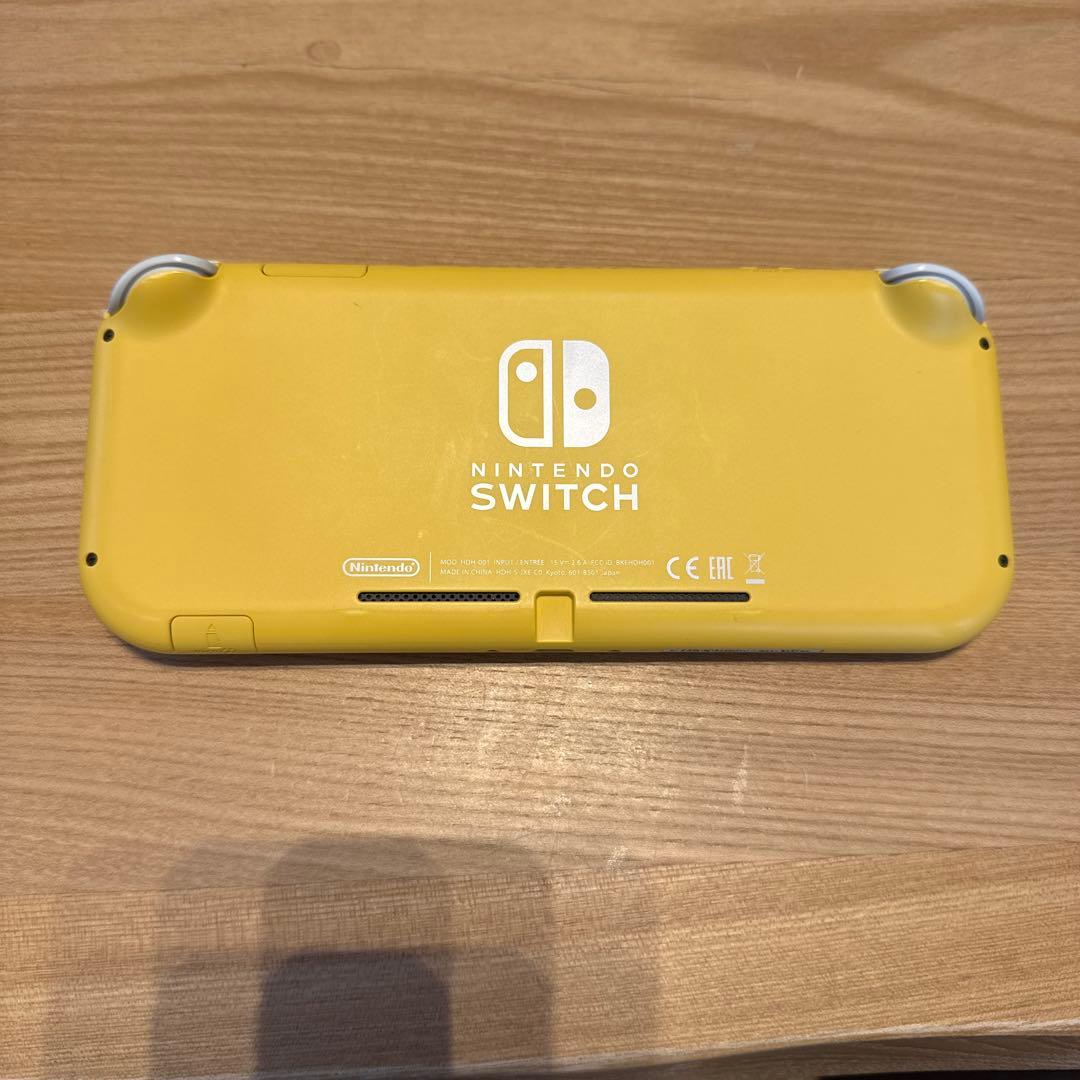 ニンテンドースイッチライトイエロー　充電器付き